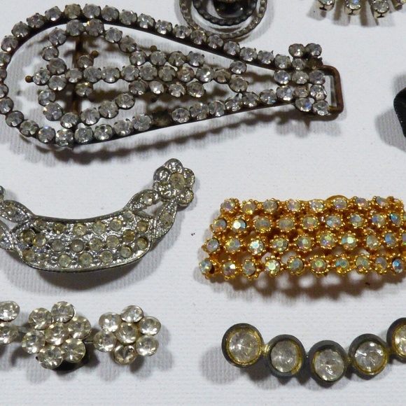 lot of 23 VTG Victorian Metal Belt Buckle Shoe clip parts Rhinestones Crystals main image 7